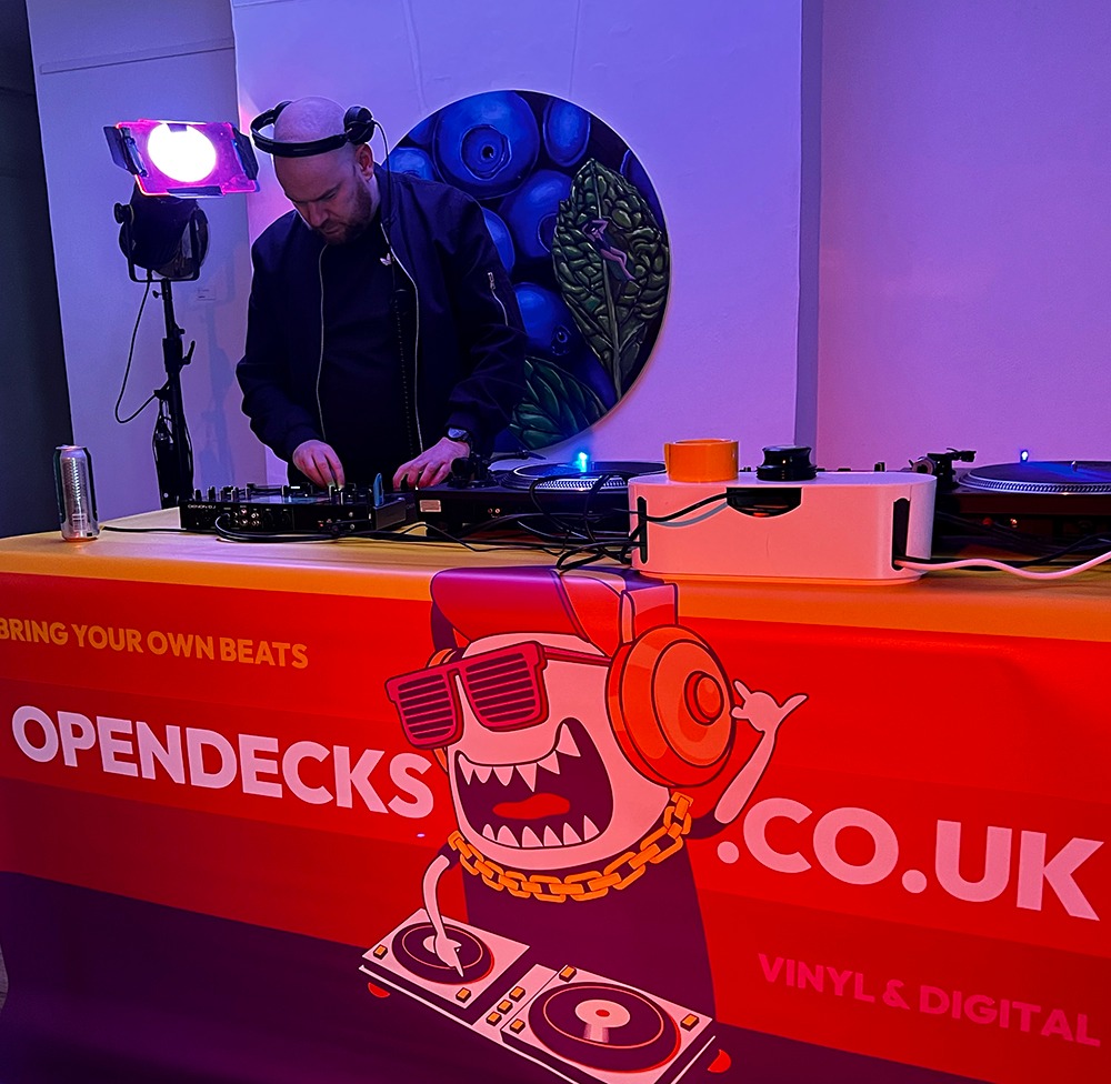 Open Decks night photo